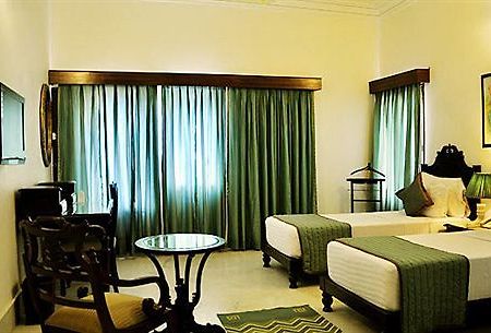Amar Kothi Hotel Udaipur Bagian luar foto