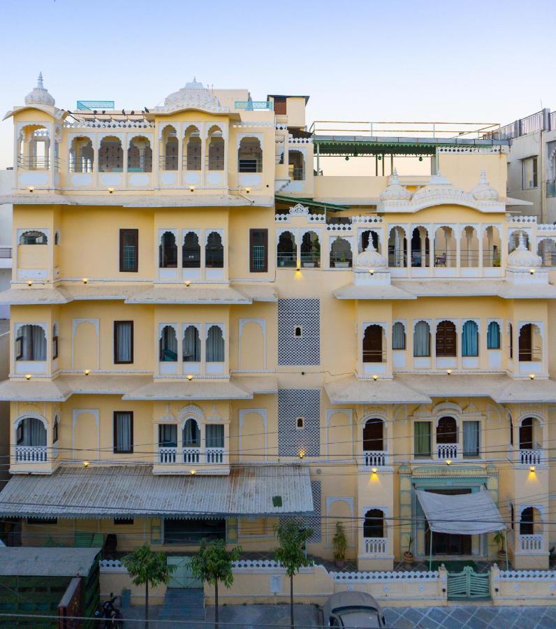 Amar Kothi Hotel Udaipur Bagian luar foto